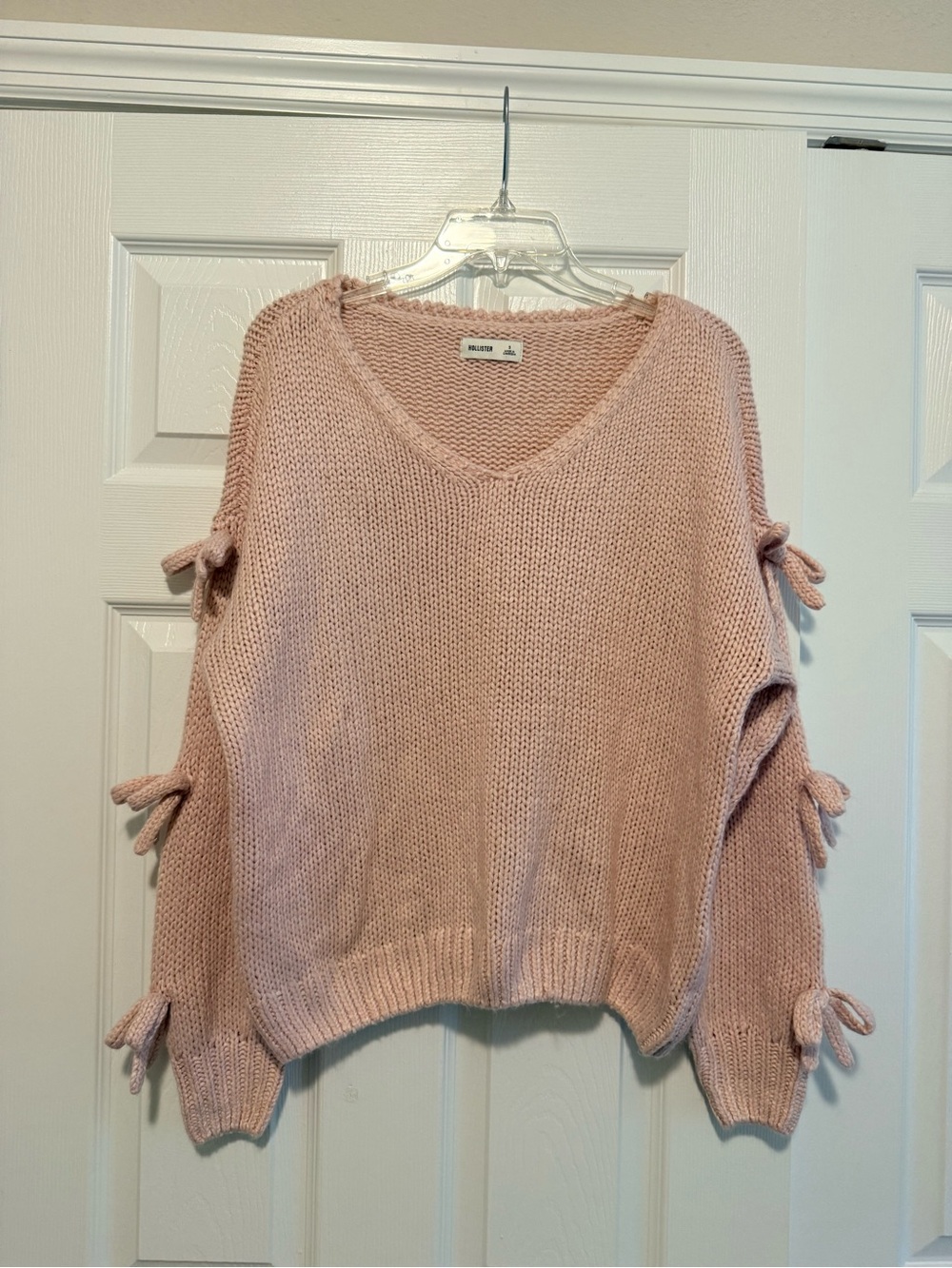 Hollister Blush Pink V-Neck Sweater with Sleeve Bows